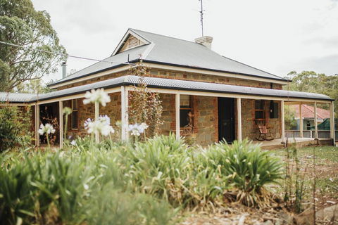 Cooke Cottage - Kempsey Accommodation 0