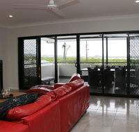 Cooktown Harbour View Luxury Apartments - Kempsey Accommodation