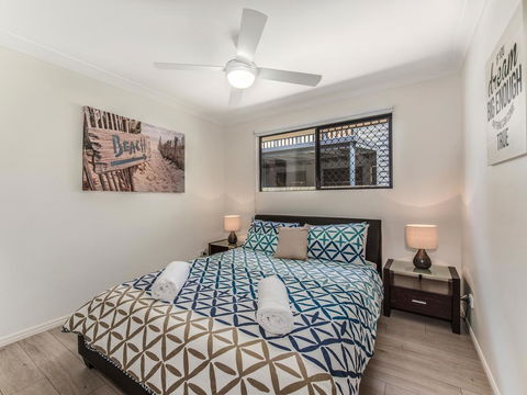 Coolum Waves Pet Friendly Holiday House - Kempsey Accommodation 3
