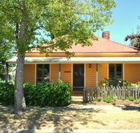 Cooma Cottage - Kempsey Accommodation