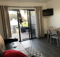 Coonawarra Cabins Unit B - Kempsey Accommodation