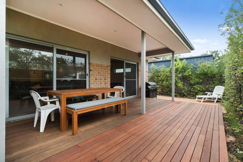 Cootamundra - Kempsey Accommodation 1