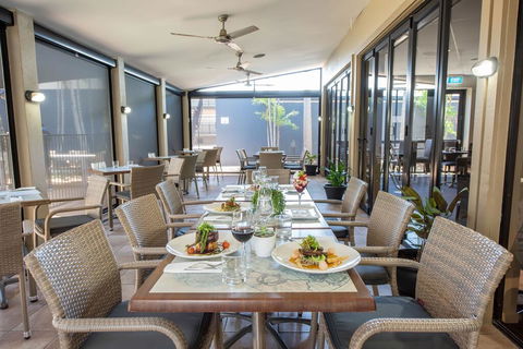 Coral Cay Resort - Kempsey Accommodation 1