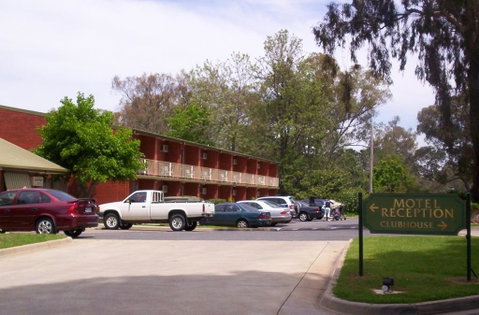 Corowa Golf Club Motel - Kempsey Accommodation 2