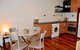 Cosy 1 Bedroom Apartment In Trendy Northcote - thumb 2
