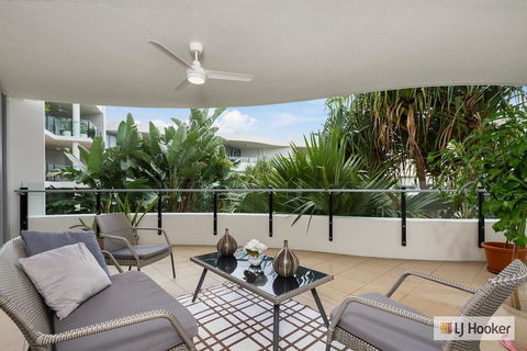 COTTON BEACH 85 - PRIVATE Mid Floor APARTMENT - Kempsey Accommodation 1