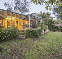 Country Cottage - Kempsey Accommodation