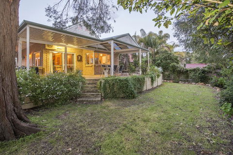 Country Cottage - Kempsey Accommodation 0