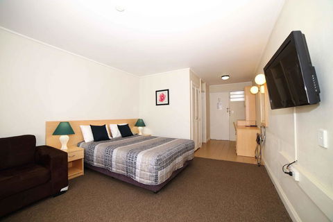 Country Gardens Motel - Kempsey Accommodation 0
