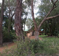 Country Retreat on 1 acre with pool hot tub surrounded by trees - Kempsey Accommodation