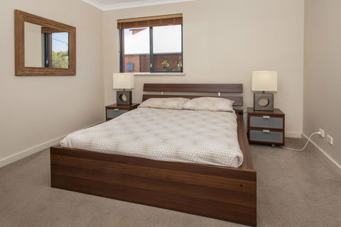 Cozy Cottage - Kempsey Accommodation 1
