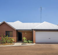 Cozy Cottage - Kempsey Accommodation