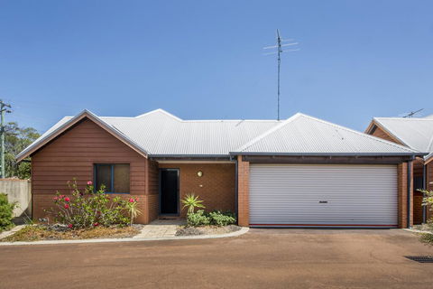 Cozy Cottage - Kempsey Accommodation 0