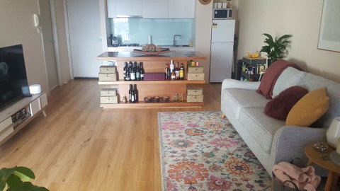 Cozy Shared Home On 11th Fl - Own Balcony - Kempsey Accommodation 1