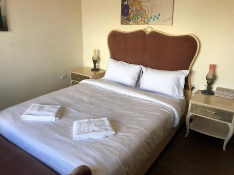 CozyStudioUnit In BeverlyHills (Train Accessible) - Kempsey Accommodation 1