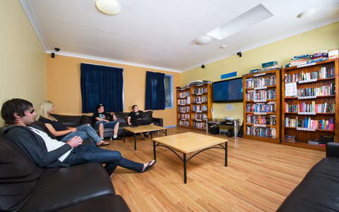 Cronulla Beach Backpackers - Kempsey Accommodation 0