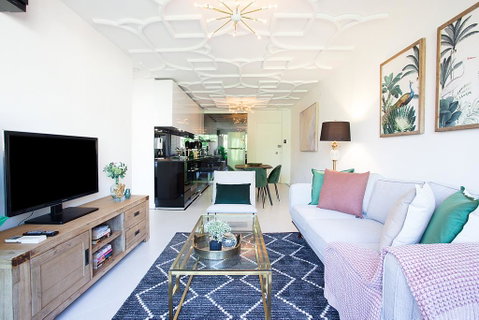 CROWN JEWEL - Hosted By: L'Abode Accommodation - Kempsey Accommodation 0