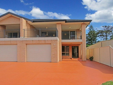 CShells On Quay - Perfect Location And Great Views - Kempsey Accommodation 0