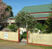 Cuddledoon Cottages Rutherglen - Kempsey Accommodation