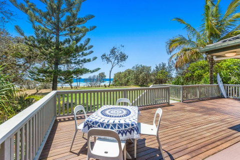 Cypress Beachfront - Kempsey Accommodation 1