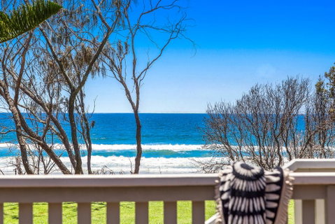 Cypress Beachfront - Kempsey Accommodation 3
