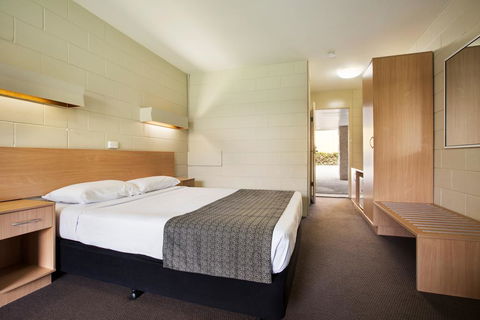 Dalrymple Hotel - Kempsey Accommodation 1