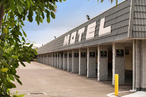 Dalrymple Hotel - Kempsey Accommodation 0