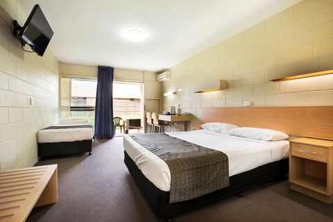 Dalrymple Hotel - Kempsey Accommodation 2