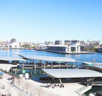Darling harbour Waterview Luxury Apartment - Kempsey Accommodation