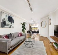 Darlinghurst One Bedroom Modern Self-Contained Apartment with parking - easy access to Sydney CBD 45 PEL - Kempsey Accommodation
