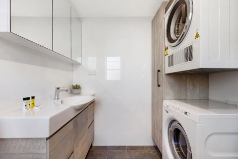 Darlinghurst Self-Contained Modern One Bedroom Apartment (21 CRN) - Kempsey Accommodation 2