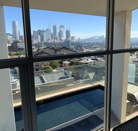 Darlinghurst Spacious apartment with balcony and pool with harbour views - Kempsey Accommodation
