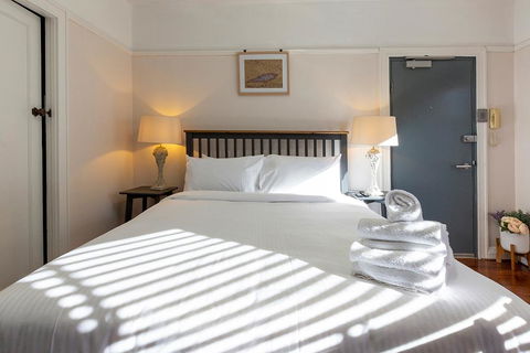 DARLINGHURST STUDIO // SHARED ROOFTOP SPACE - Kempsey Accommodation 3
