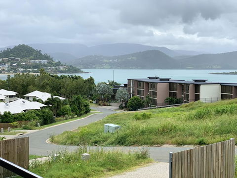 DAYDREAMING Airlie Beach, Water Views & Only 200m To Boardwalk. - Kempsey Accommodation 2