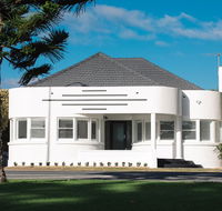 Deco Beach Luxury Apartments