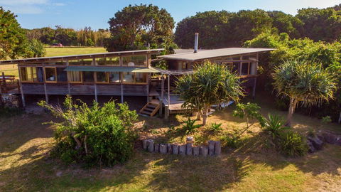 Delicate Nobby Artist Studio, 898 Point Plomer Road - Kempsey Accommodation 0