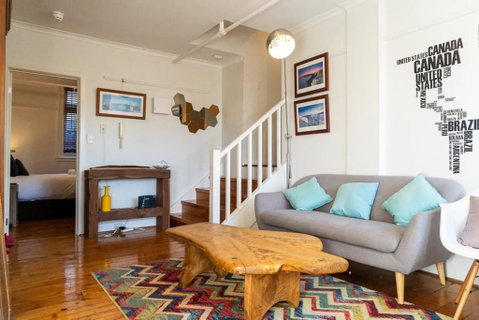Delightful 3 Bedroom Apartment Near Chapel Street In St Kilda - Kempsey Accommodation 0