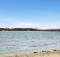 Delightful Duplex on Rose Ct Bongaree - Kempsey Accommodation