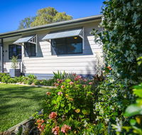 Dell-Lee Cottage - Kempsey Accommodation