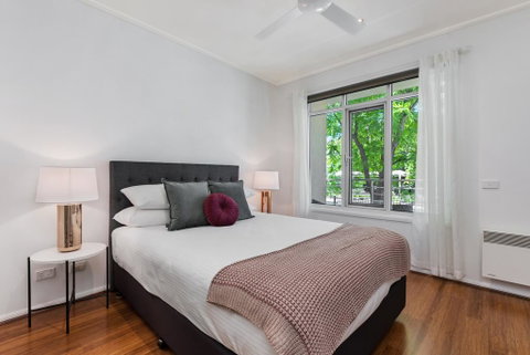 Deluxe Unit With Pool, Parking And Gym Near Beaches - Kempsey Accommodation 1