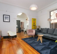 Designer 2 Bedroom House with Garden in Northbridge - Kempsey Accommodation