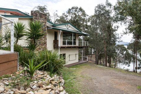 Devinegetaway - Kempsey Accommodation 1