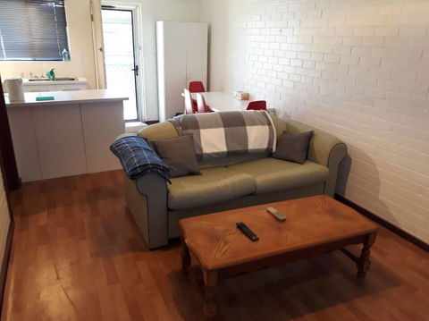 Dianella - Affordable & Comfortable Close To The City & Shops - Kempsey Accommodation 2