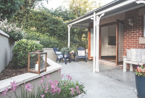 Diggers Beach Cottage - Kempsey Accommodation 1
