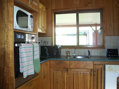 Dog Friendly Holiday House At Red Beach - Kempsey Accommodation 3