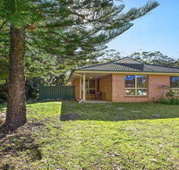 Dolphin Cottage - in the heart of Callala Beach - Kempsey Accommodation