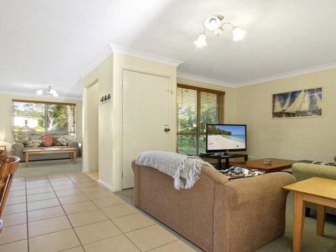 Dolphin Cottage - In The Heart Of Callala Beach - Kempsey Accommodation 1