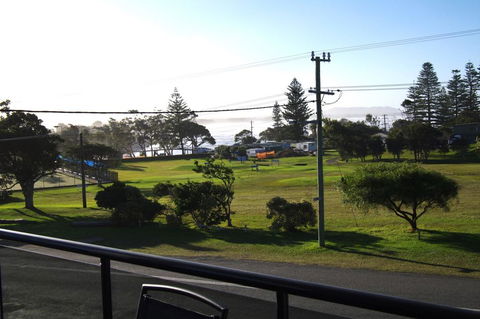 Dolphin Court 1, 1 Gowing Street - Kempsey Accommodation 0