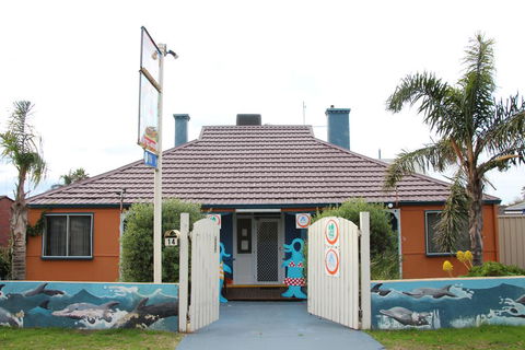 Dolphin Retreat Bunbury YHA - Kempsey Accommodation 0