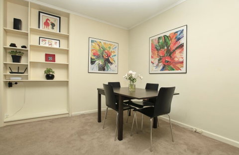 Downstairs In Hawthorn - Kempsey Accommodation 1